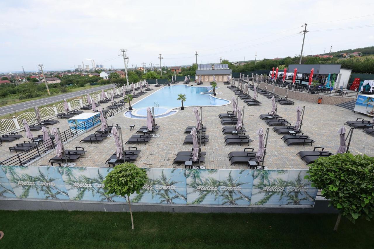 Meliss Events Otel Craiova Dış mekan fotoğraf