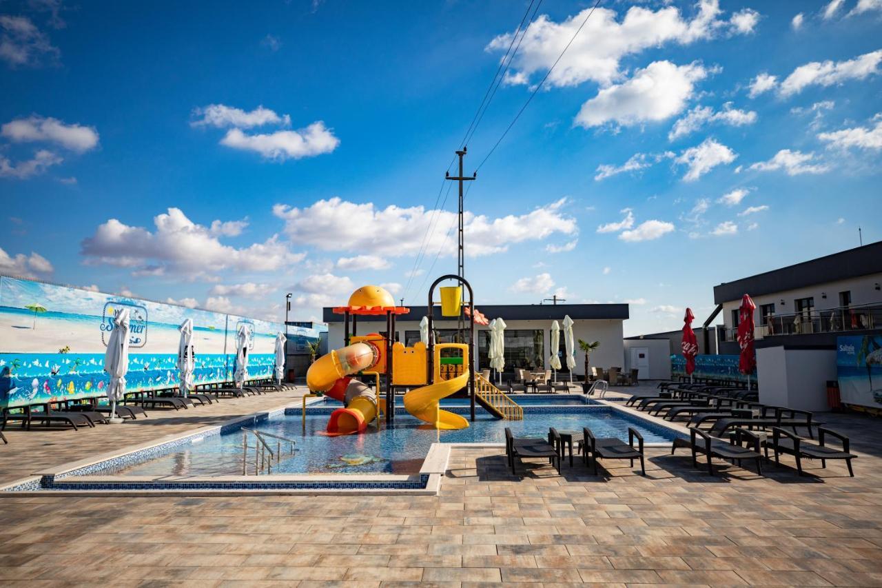 Meliss Events Otel Craiova Dış mekan fotoğraf