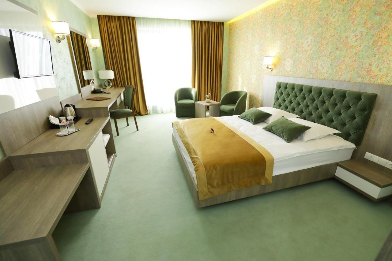 Meliss Events Otel Craiova Dış mekan fotoğraf
