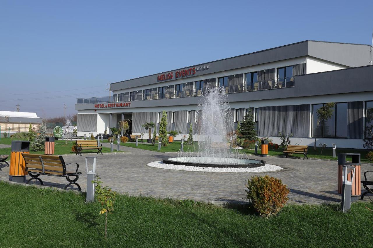 Meliss Events Otel Craiova Dış mekan fotoğraf